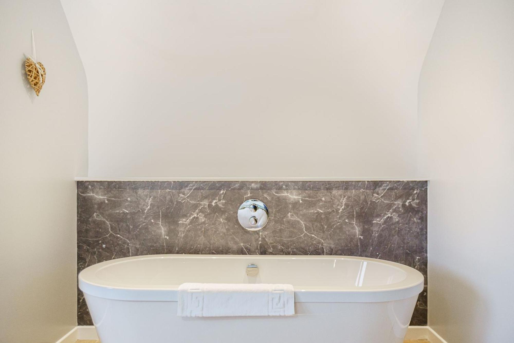 Lord Galloway 35 With Hot Tub Newton Stewart Bagian luar foto